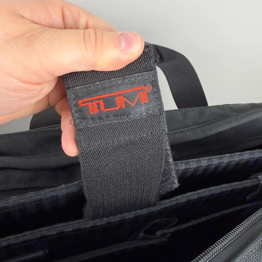 TUMI Briefcase Bag Men's Black Nylon Logo Patch Classic Top Handles Zip Pockets